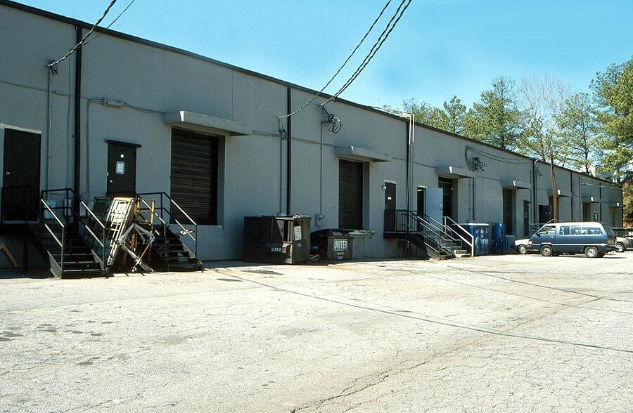 More Photos Of 6432 Warren Dr, Norcross Distribution For Lease