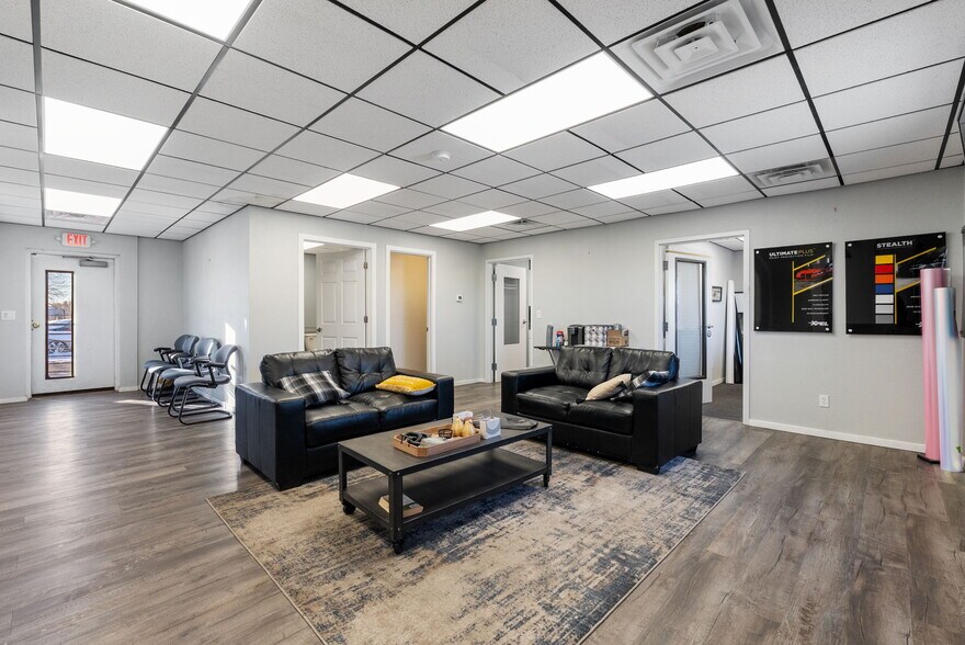 More Photos Of 845 W Moreno Ave, Colorado Springs Warehouse For Sale