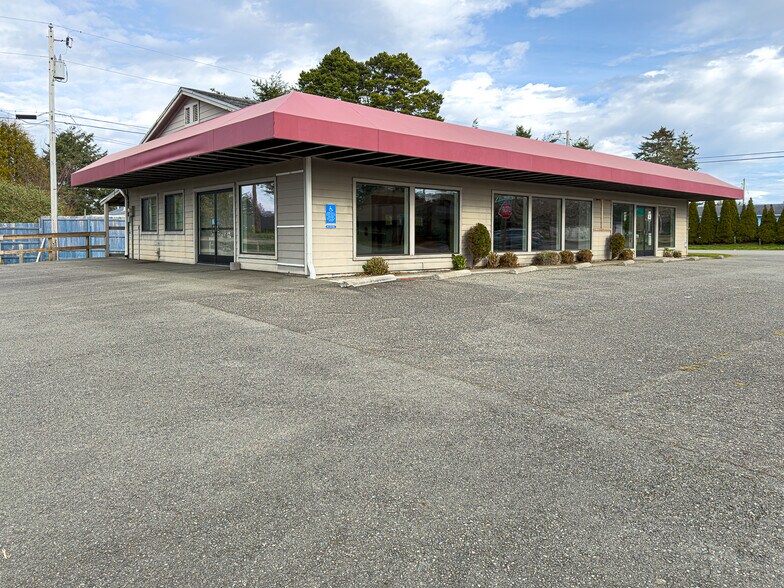 More Photos Of 805 US-101, Bandon General Retail For Sale
