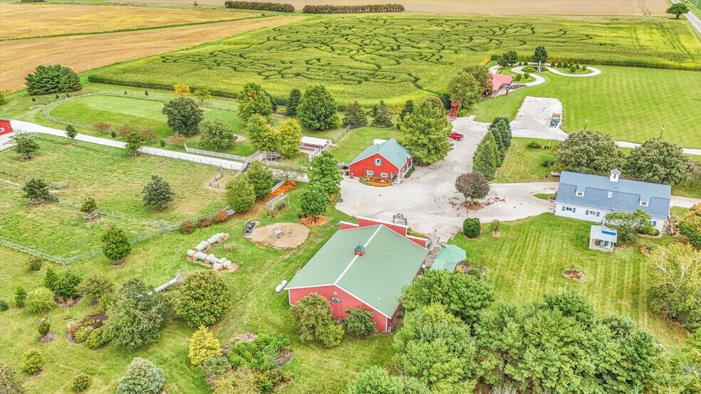 More Photos Of 1356 County Road 2900 N, Rantoul Specialty For Sale