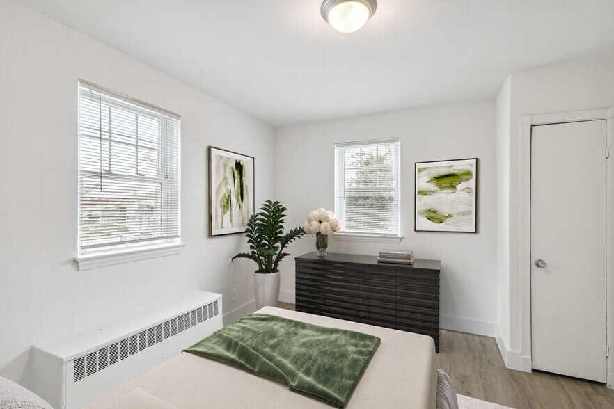 More Photos Of 1100 E Ramblewood Rd, Baltimore Apartments For Sale