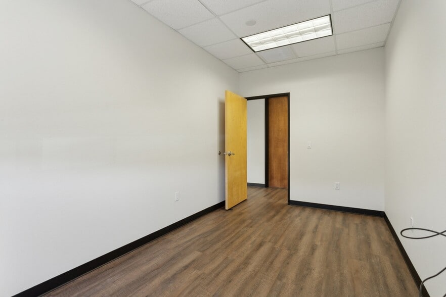 More Photos Of 3400 N Dysart Rd, Avondale Medical For Lease