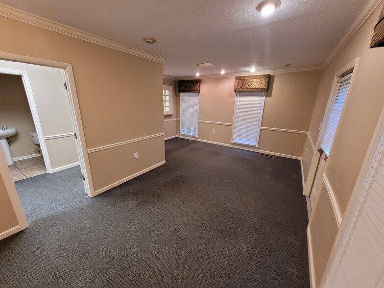 More Photos Of 1401 Dawson Rd, Albany Medical For Sale