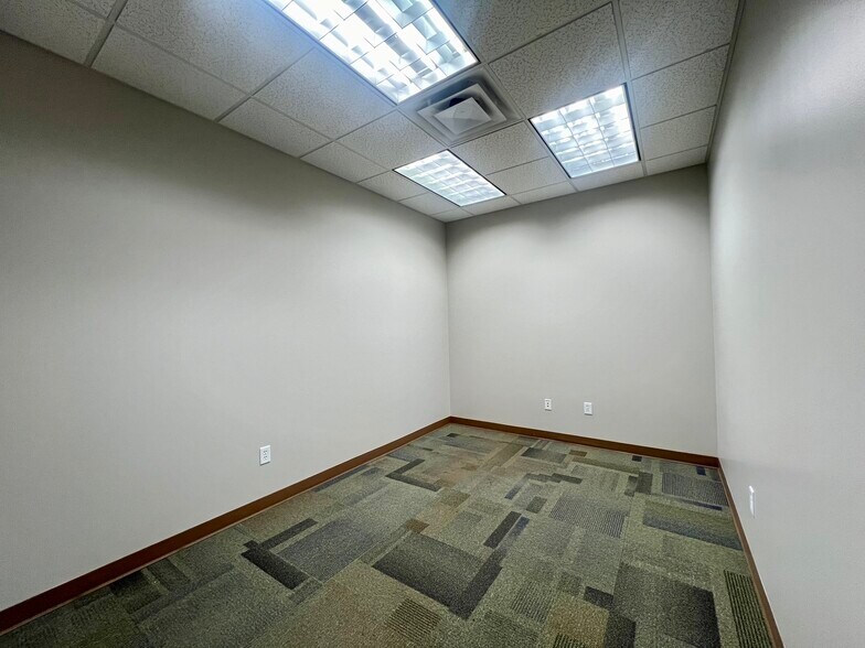 More Photos Of 600 Riverfront Dr S, Mankato Unknown For Lease