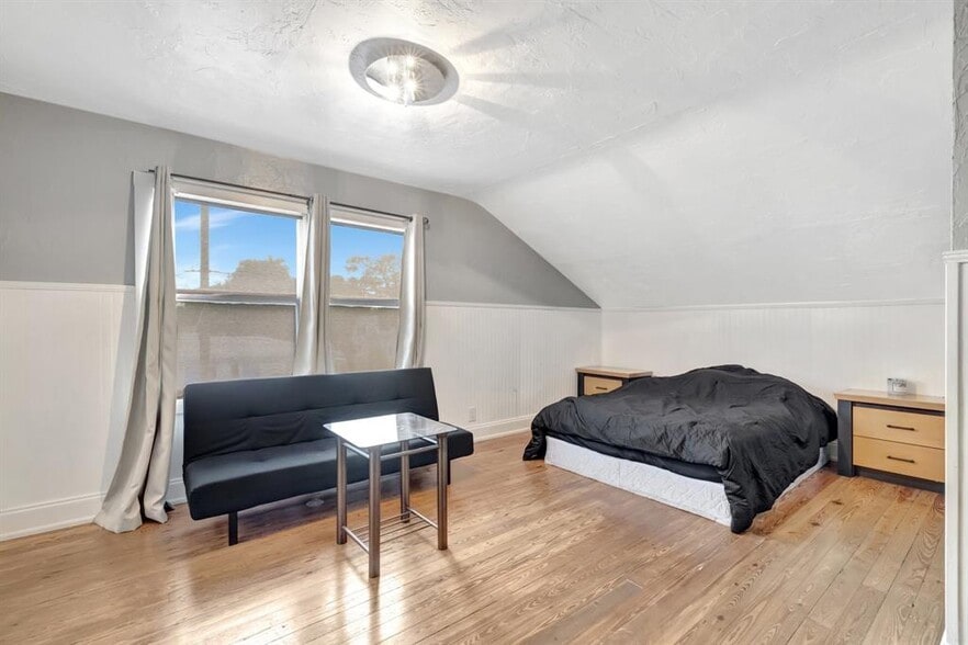 More Photos Of 901 W Las Olas Blvd, Fort Lauderdale Specialty For Sale