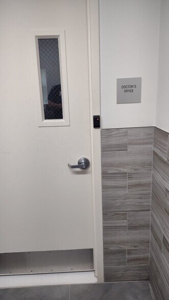 More Photos Of 645 Gates Ave, Brooklyn Apartments For Lease