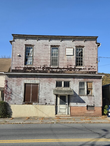 Primary Photo Of 306-310 W Catawissa St, Nesquehoning Storefront For Sale