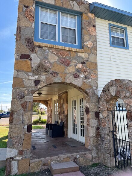 More Photos Of , Big Spring Unknown For Sale