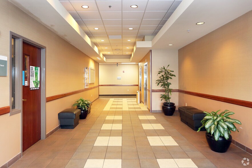 More Photos Of 6310 Health Park Way, Bradenton Medical For Lease