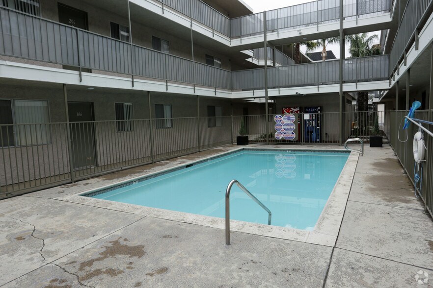 More Photos Of 1200 Kendall Dr, San Bernardino Apartments For Sale