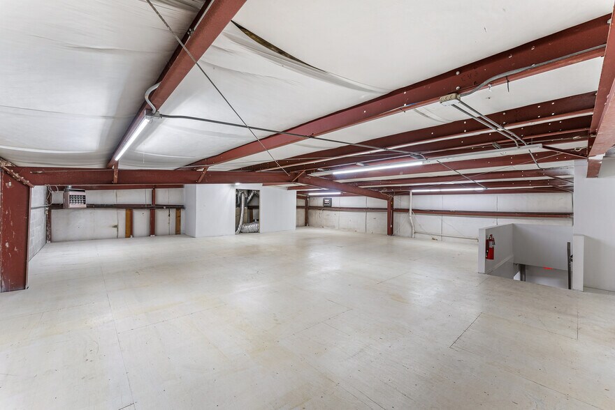 More Photos Of 967 Wray St, Knoxville Office For Sale