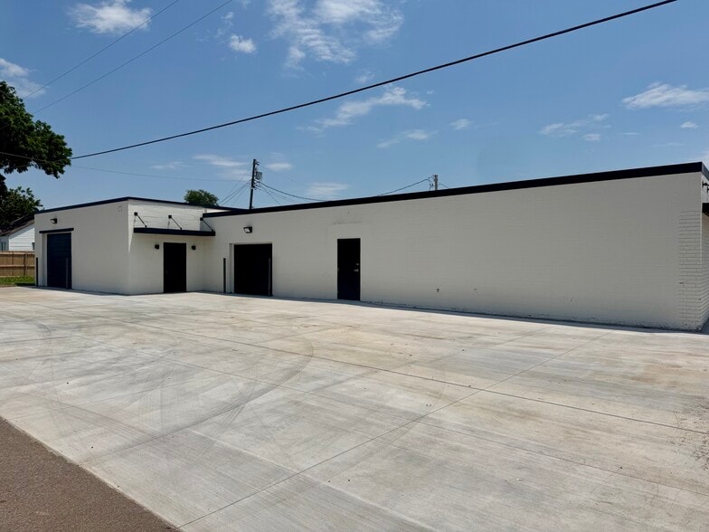 More Photos Of 201 SE 3rd St, Oklahoma City Office For Lease
