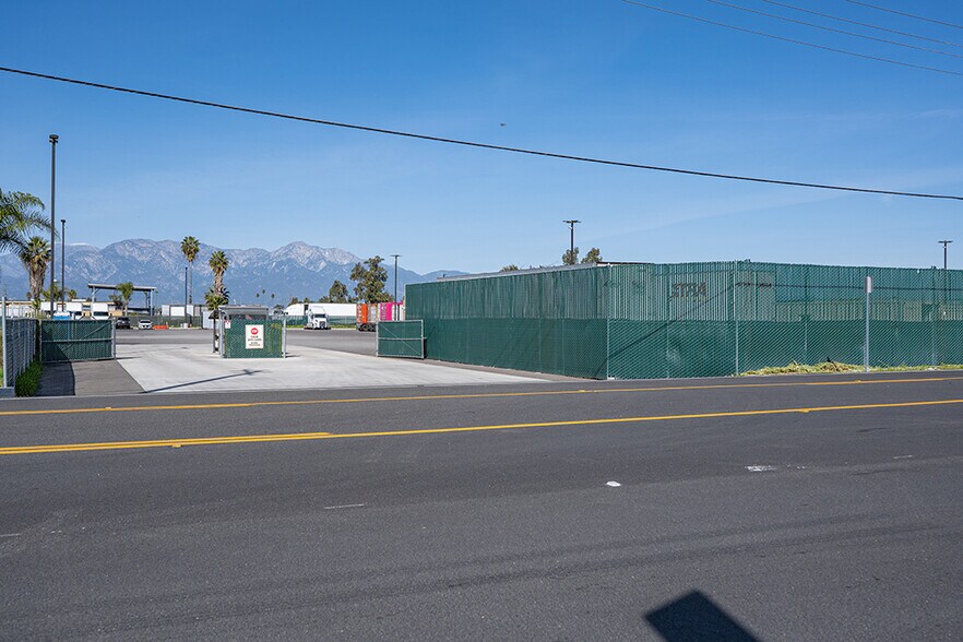 More Photos Of 14471 Euclid Ave, Ontario Land For Lease