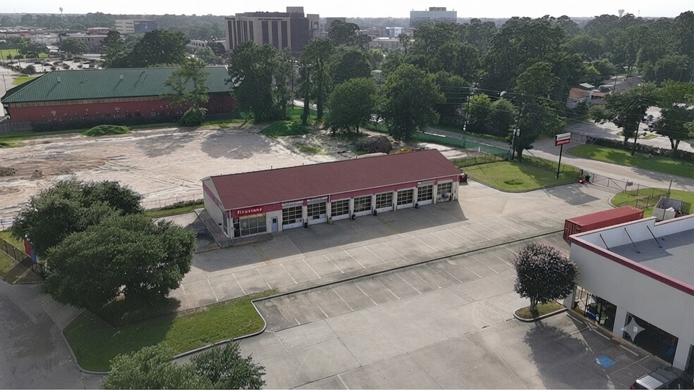 Primary Photo Of 625 Timberdale Ln, Houston Auto Repair For Sale