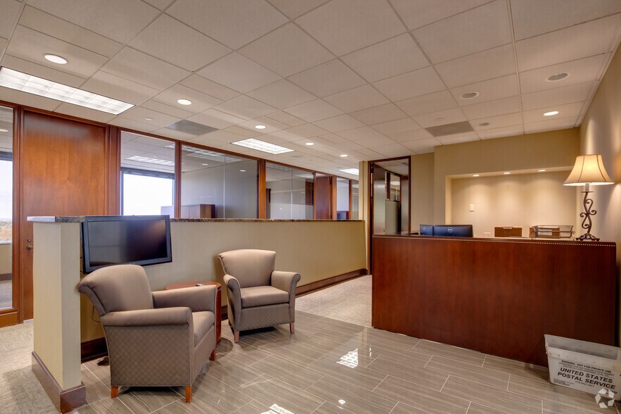 More Photos Of 2431 E 61st St, Tulsa Office For Lease