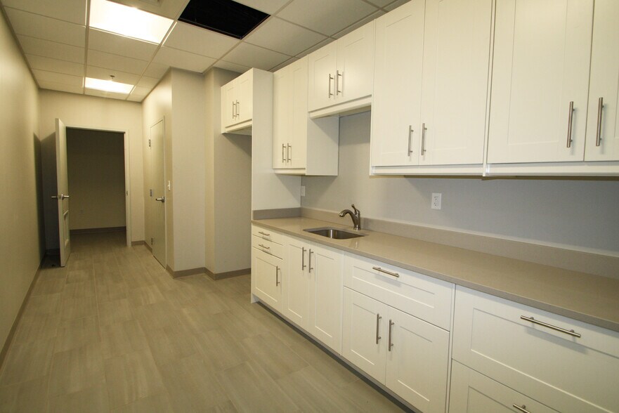 More Photos Of 28 Riverside Dr, Pembroke Research And Development For Lease