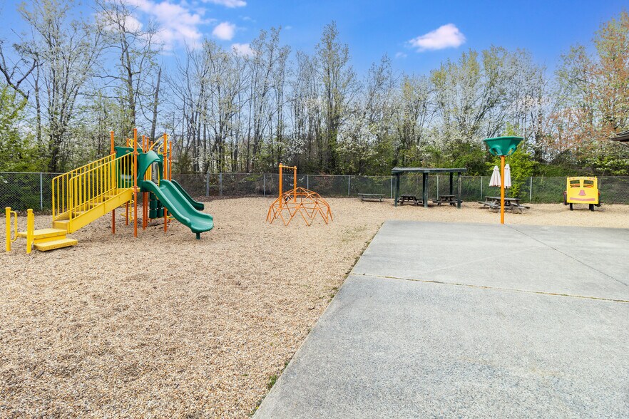 More Photos Of 415-416 Chatham Heights Rd, Fredericksburg Medical For Sale