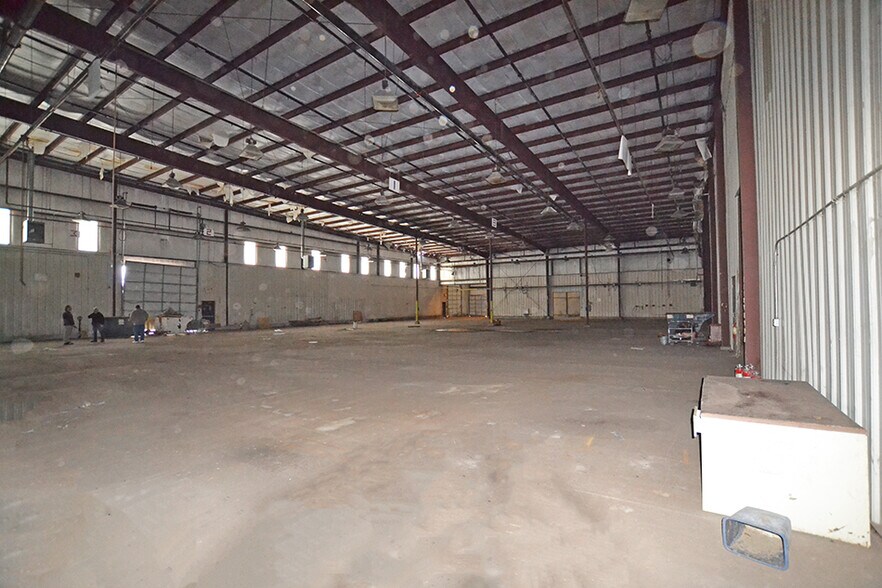 More Photos Of 10231 Sugar Creek Rd, Benton Manufacturing For Sale
