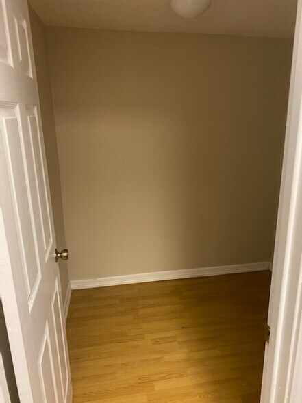 More Photos Of 1011 Santa Fe St, Corpus Christi Office For Sale