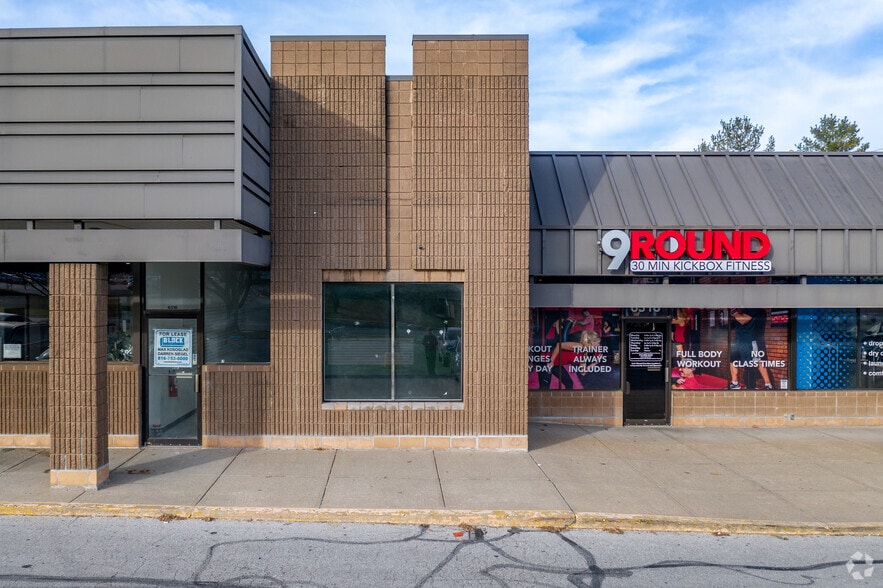 More Photos Of 6500-6620 Martway St, Mission Unknown For Lease