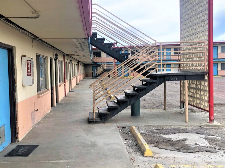 More Photos Of 1709 W Historic Highway 66, Gallup Hospitality For Sale