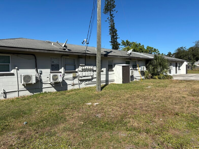 More Photos Of 1821 13th St W, Bradenton Apartments For Sale