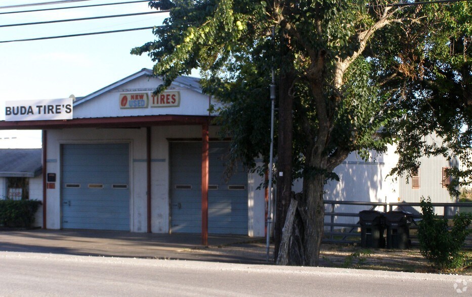 More Photos Of 1160 W Goforth St, Buda Auto Repair For Sale