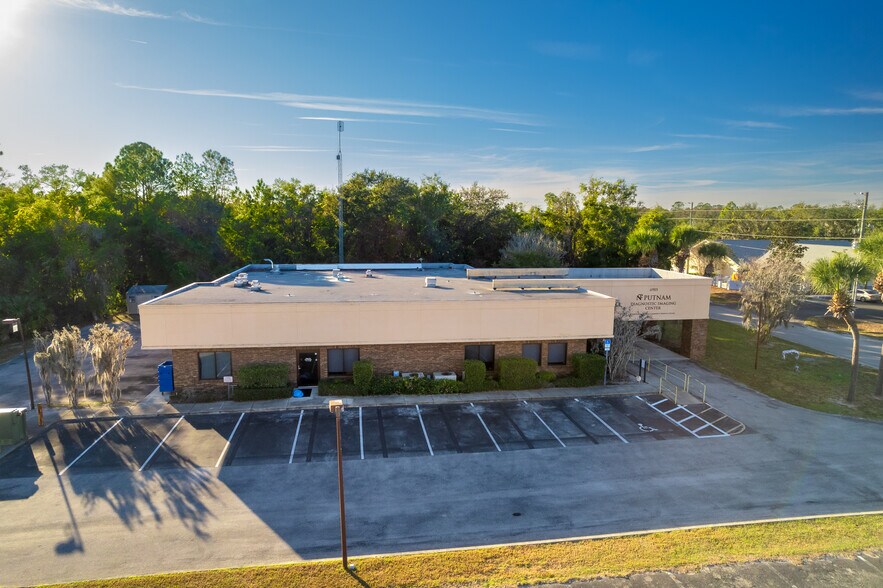 More Photos Of 6905 Old Wolf Bay Rd, Palatka Medical For Sale