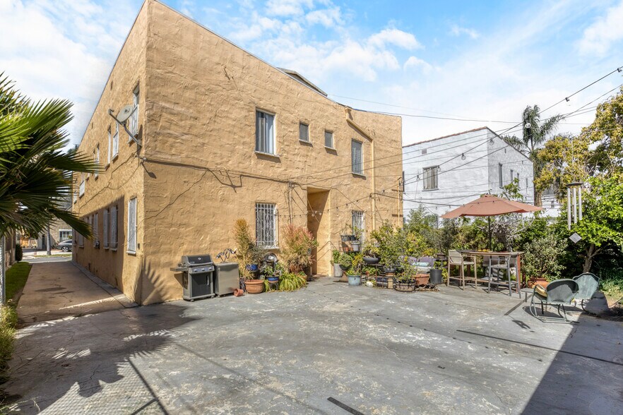 More Photos Of 358 N Ogden Dr, Los Angeles Apartments For Sale