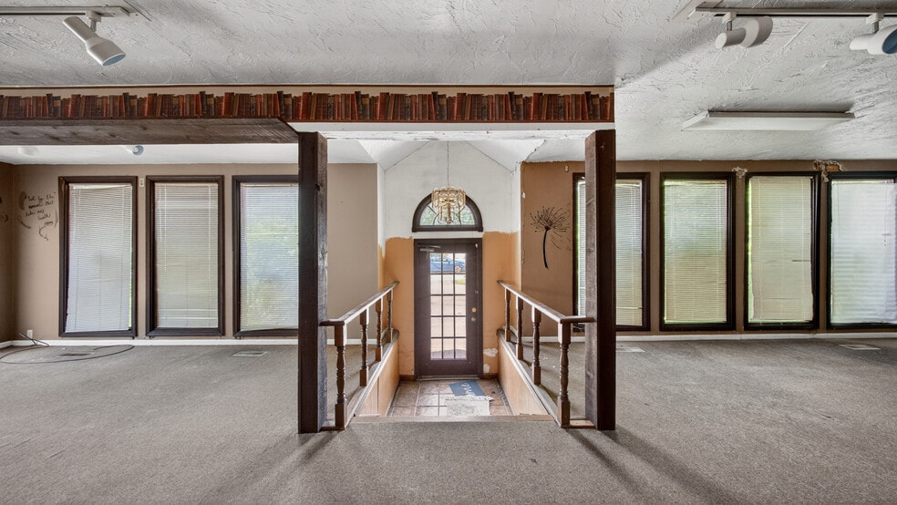 More Photos Of 29369 Lorain Rd, North Olmsted Flex For Sale