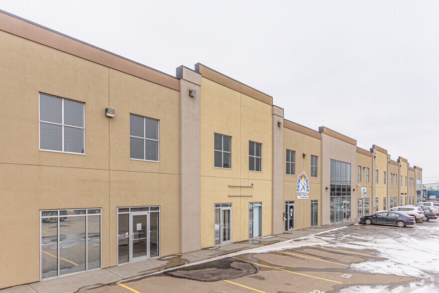 More Photos Of 4803-4831 74th Ave, Edmonton Manufacturing For Lease
