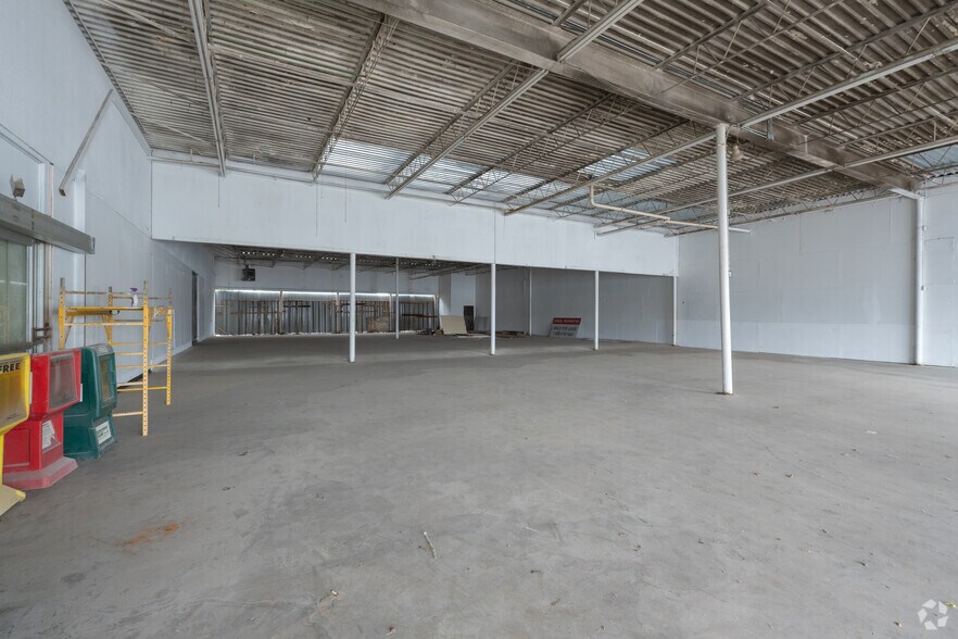 More Photos Of 8101-8155 Camp Bowie West Blvd, Fort Worth General Retail For Lease