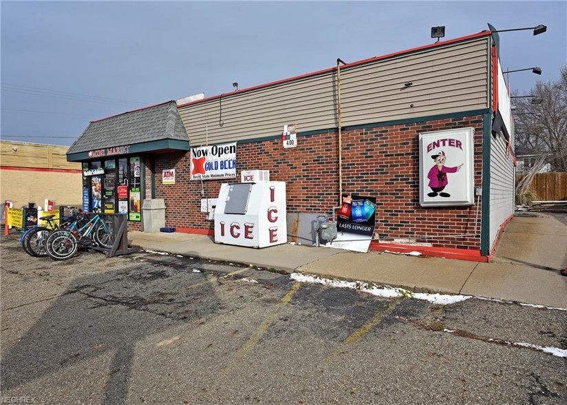 Primary Photo Of 1816 Cleveland Ave NW, Canton Convenience Store For Sale