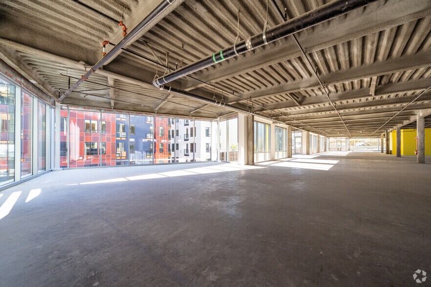 More Photos Of 166 N Rollins Rd, Millbrae Unknown For Lease