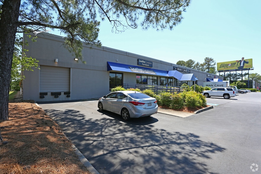 Primary Photo Of 6438 Dawson Blvd, Norcross Showroom For Lease