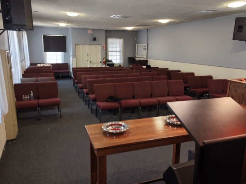 More Photos Of 1327 E Mauretania St, Wilmington Religious Facility For Sale