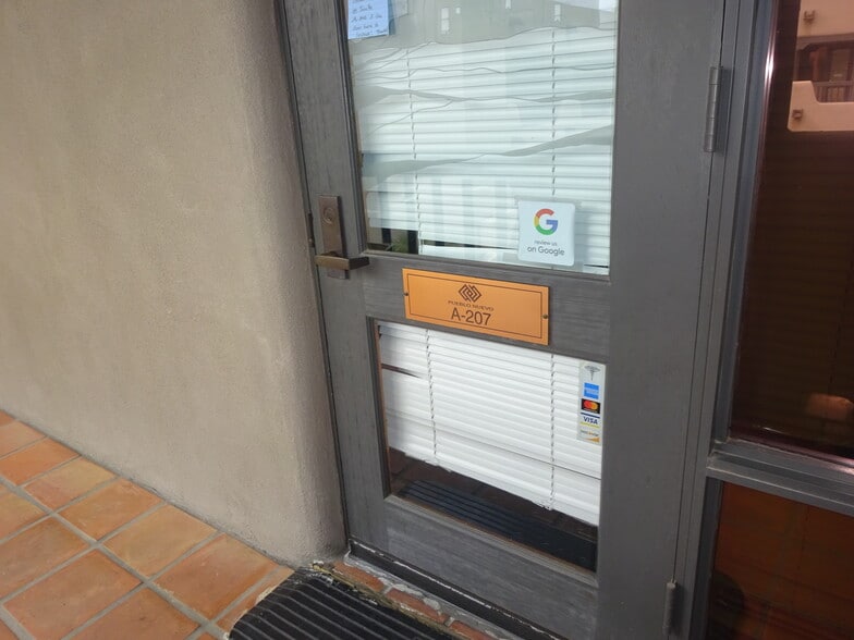 More Photos Of 301 E Bethany Home Rd, Phoenix Office For Sale