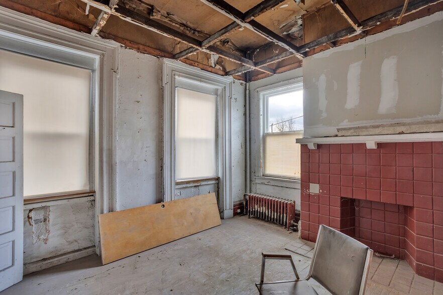 More Photos Of 5433 Broad St, Pittsburgh Assisted Living For Sale