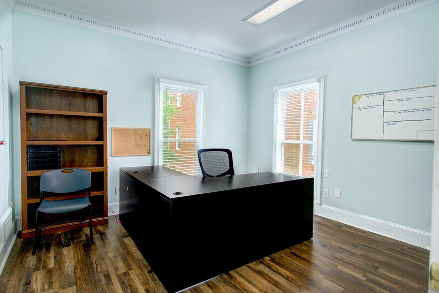 More Photos Of 3722 Atlanta Hwy, Athens Office For Sale