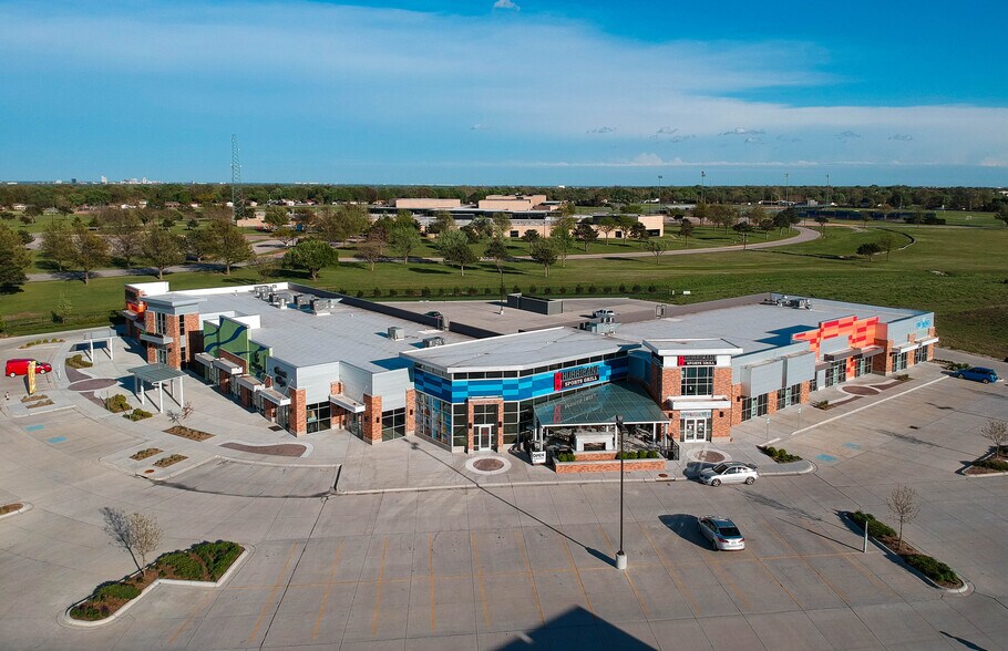 More Photos Of 8641 W 13th St N, Wichita General Retail For Lease