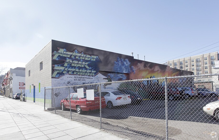More Photos Of 2151 Larimer St, Denver Storefront For Lease