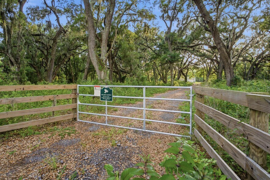 More Photos Of 7112 Marsh Bend Trail, Wildwood Land For Sale