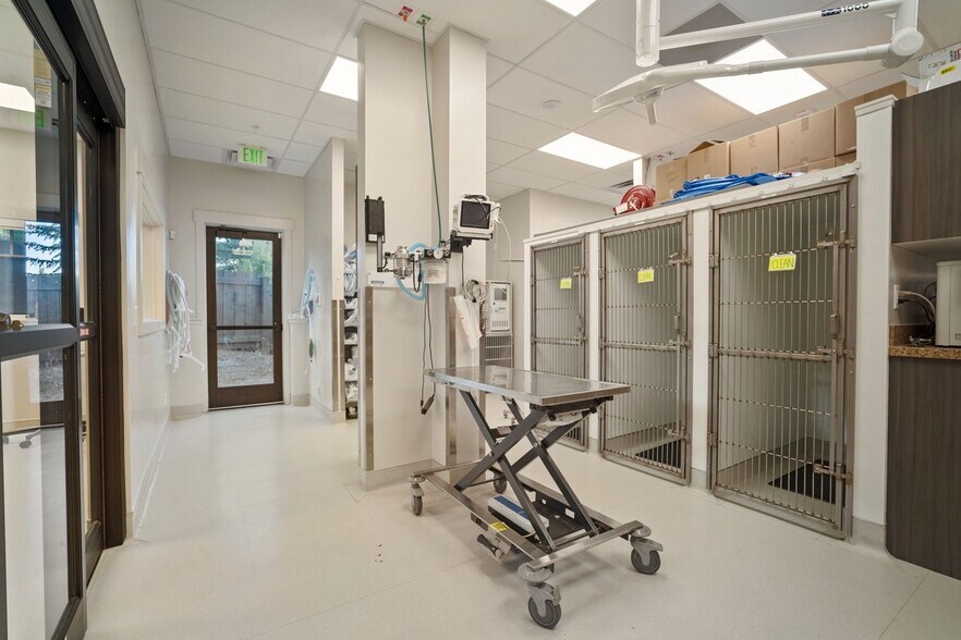 More Photos Of 5373 Highway 224, Park City Medical For Sale