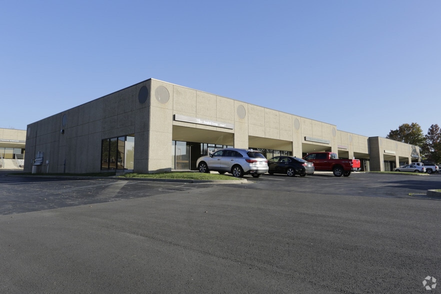 More Photos Of 14631-14651 W 95th St, Lenexa Unknown For Lease