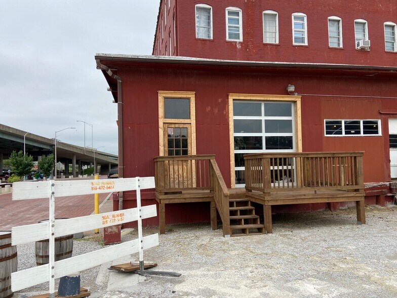More Photos Of 1311 W 13th St, Kansas City Unknown For Lease