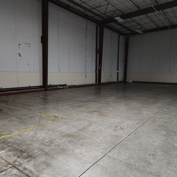 More Photos Of 3424 Valley Ave SW, Decatur Warehouse For Sale
