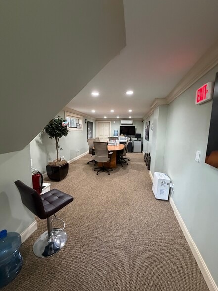 More Photos Of 13024-13030 Horace Harding Expy, Flushing Garden Center For Lease
