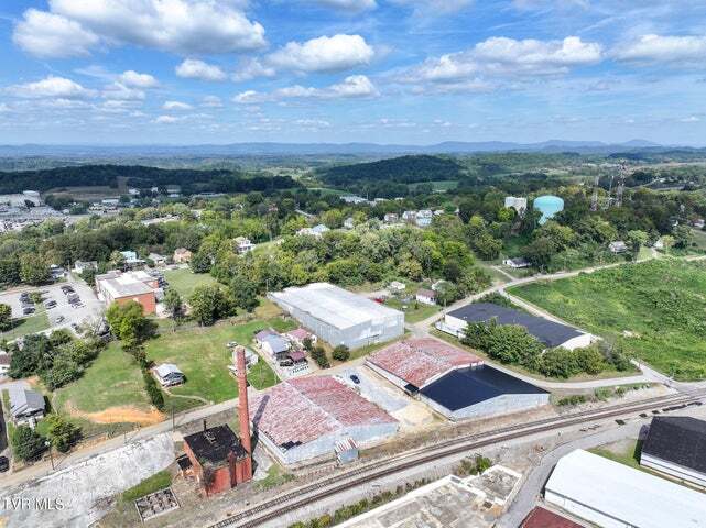 More Photos Of 227-229 Loretta St, Greeneville Warehouse For Sale