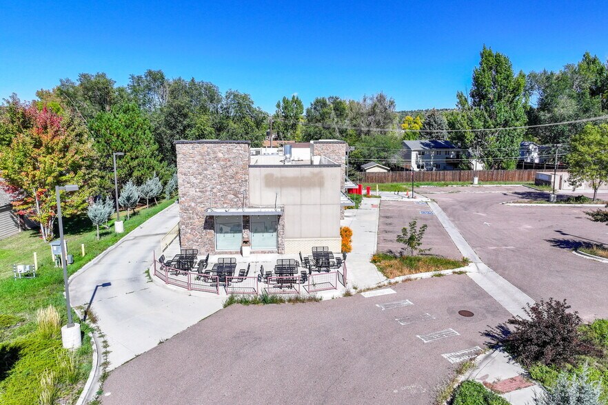 More Photos Of 3220 Austin Bluffs Pky, Colorado Springs Freestanding For Lease