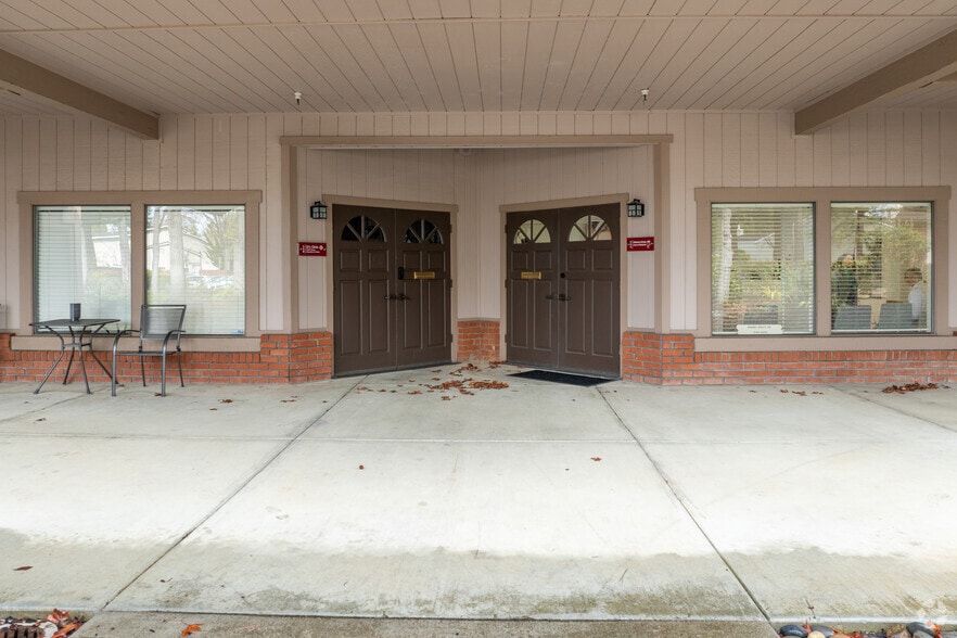 More Photos Of 10011 N Foothill Blvd, Cupertino Medical For Sale